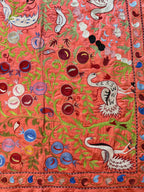 Kırmızı Kuş Desenli Suzani Duvar Örtüsü 104 x 190 cm