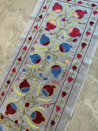 Bej Nar Desenli İşlemeli Suzani Duvar Örtüsü 50 x 194 cm