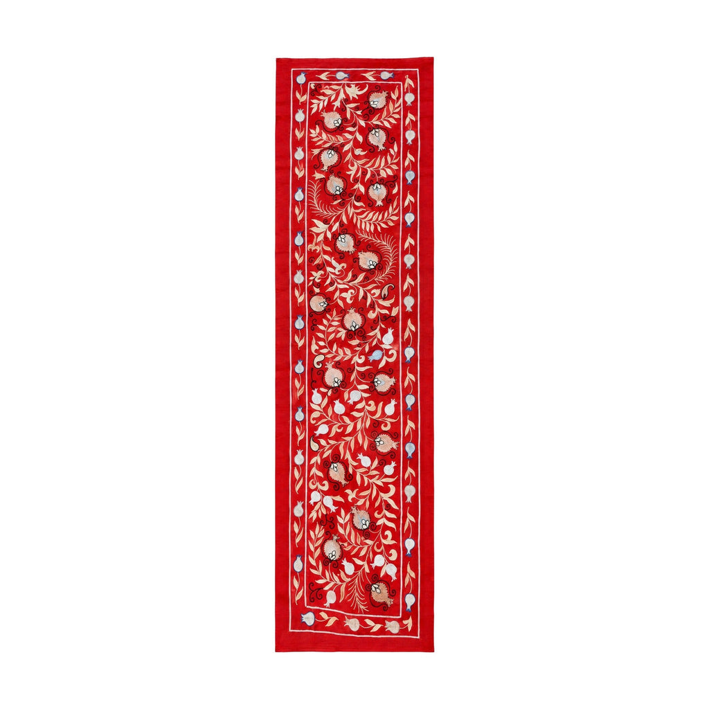 Kırmızı Nar Desenli İşlemeli Suzani Duvar Örtüsü 52 x 190 cm