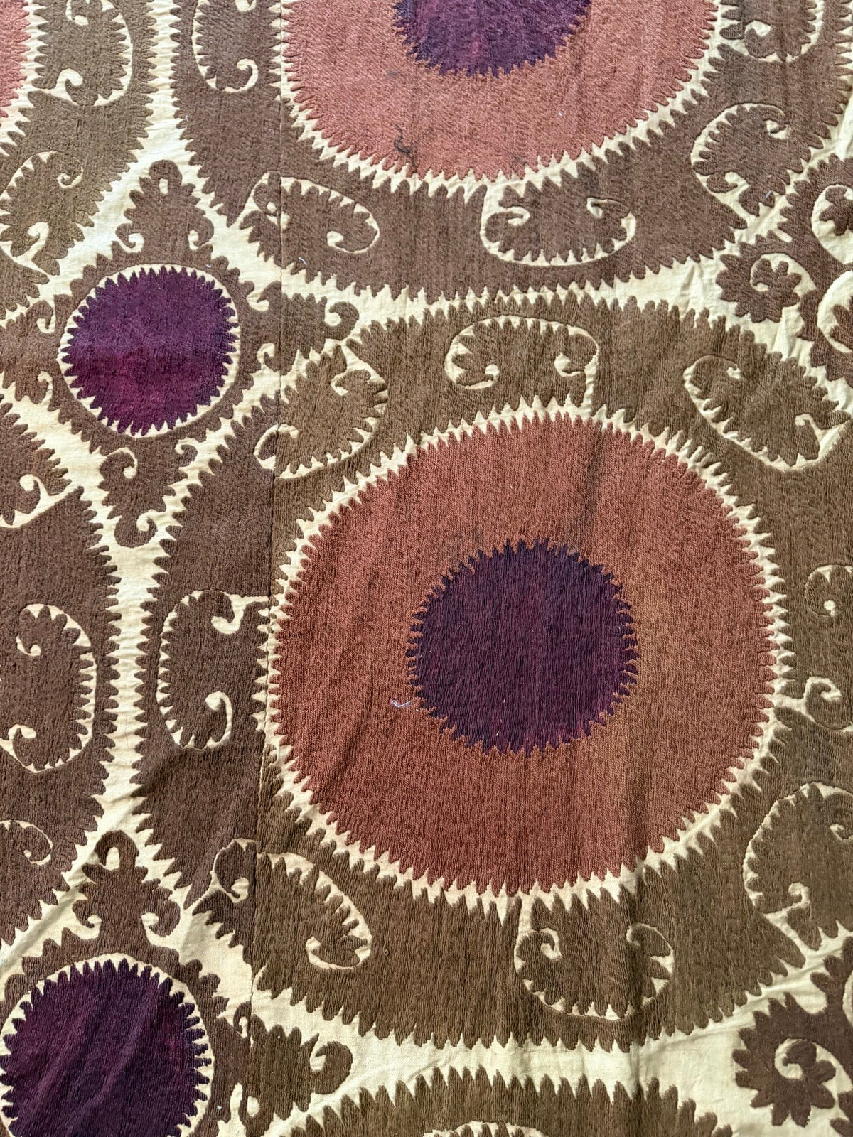 Vintage Kahverengi Madalyon Desenli İşlemeli Suzani 220 x 490 cm