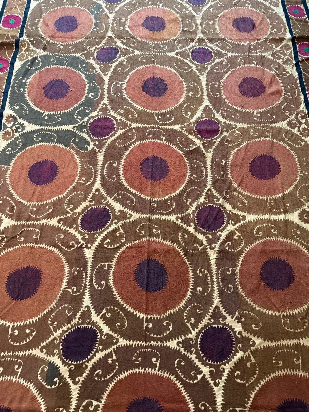 Vintage Kahverengi Madalyon Desenli İşlemeli Suzani 220 x 490 cm
